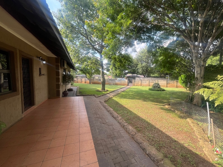 3 Bedroom Property for Sale in Protea Park North West